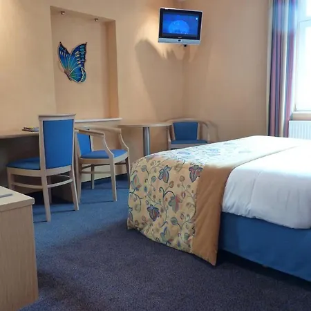 Les Tilleuls Отель Жюпий