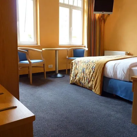 Les Tilleuls Жюпий